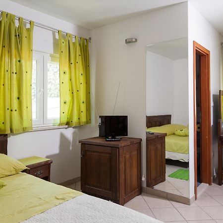 Rooms Vesna Kaštela Exteriör bild